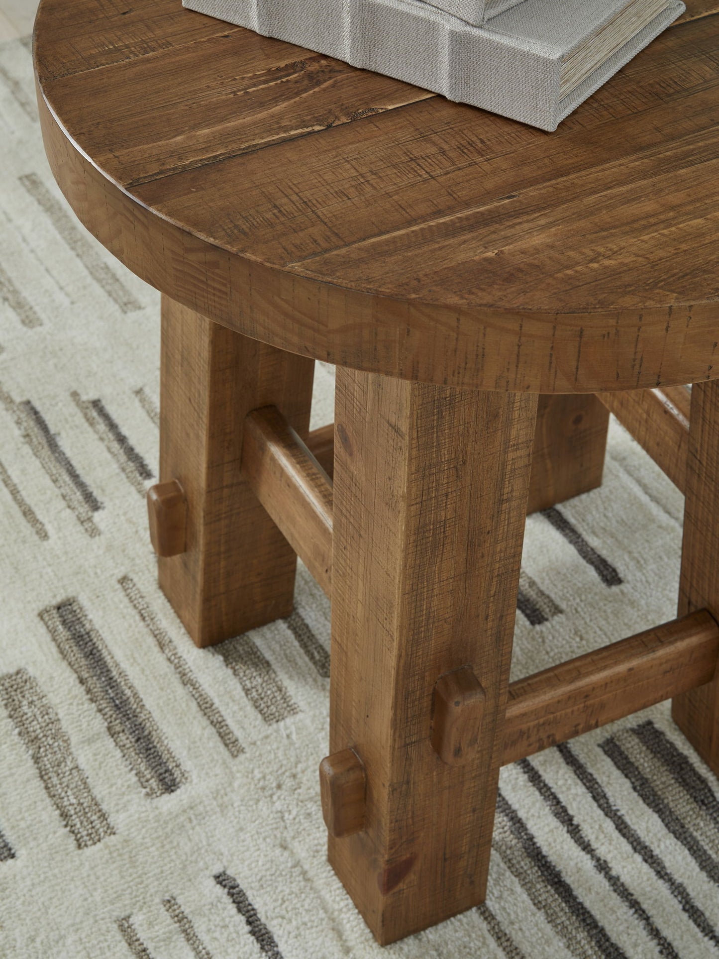 Mackifeld - Round End Table - Warm Brown