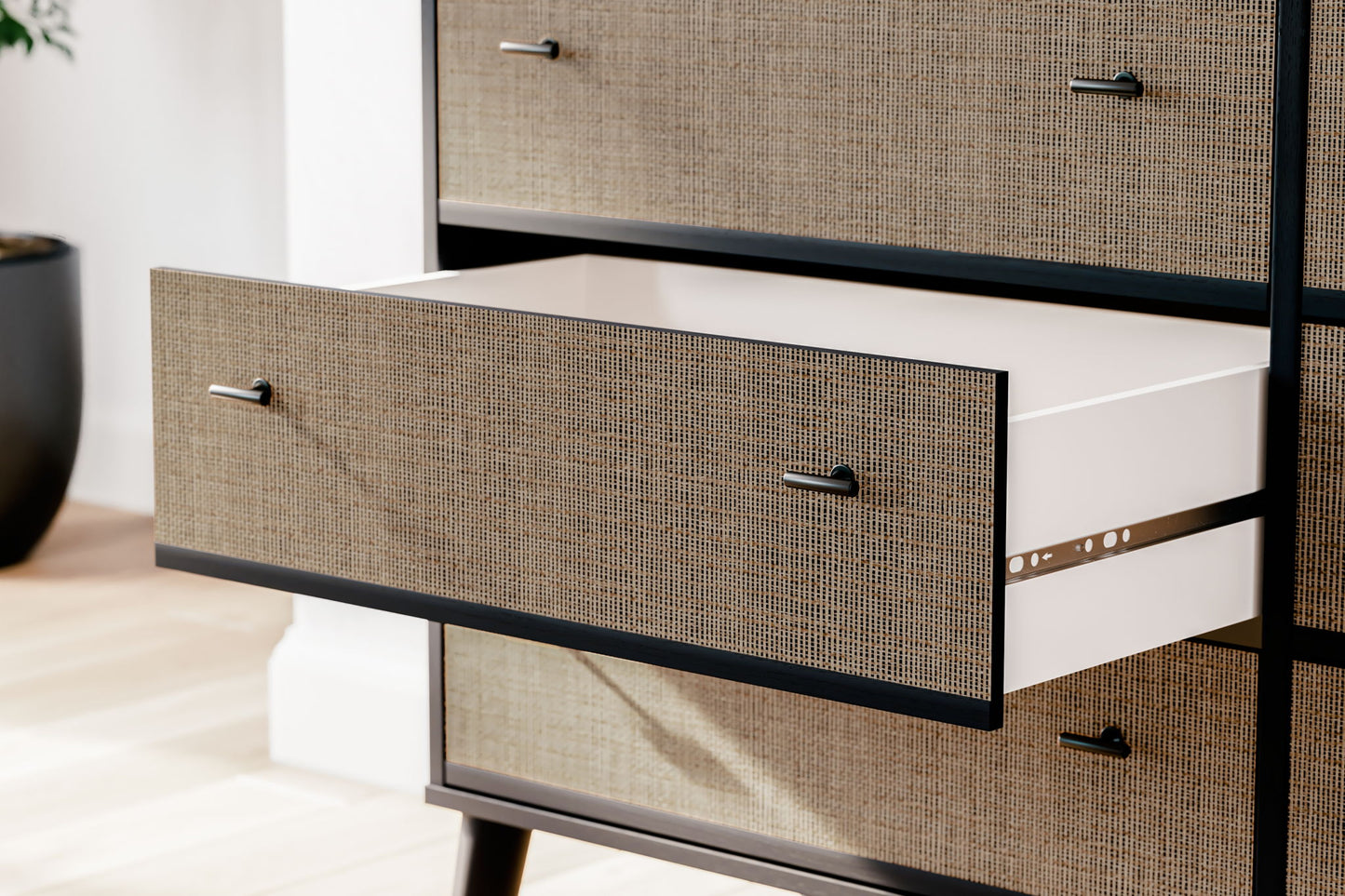 Charlang - Six Drawer Dresser - Black / Gray