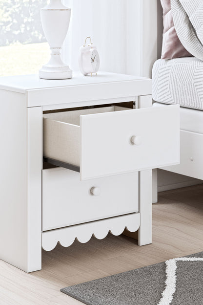 Mollviney - Two Drawer Night Stand - White