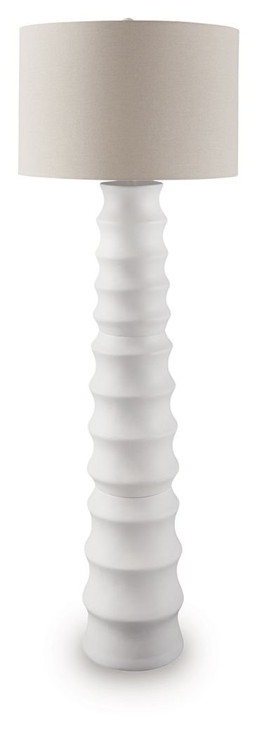 Veraleigh - Poly Lamp