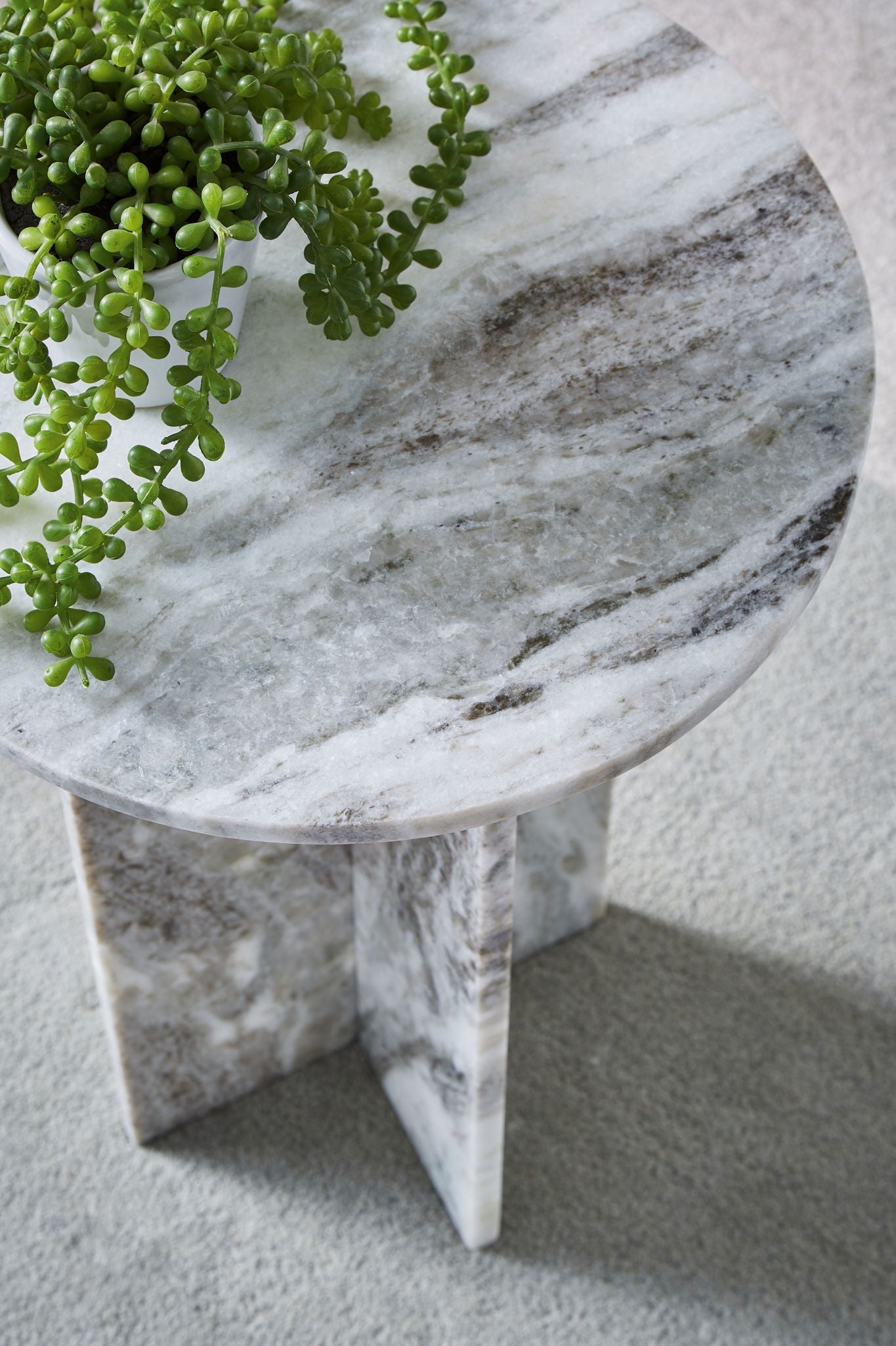 Keithwell - Round Accent Table - Gray