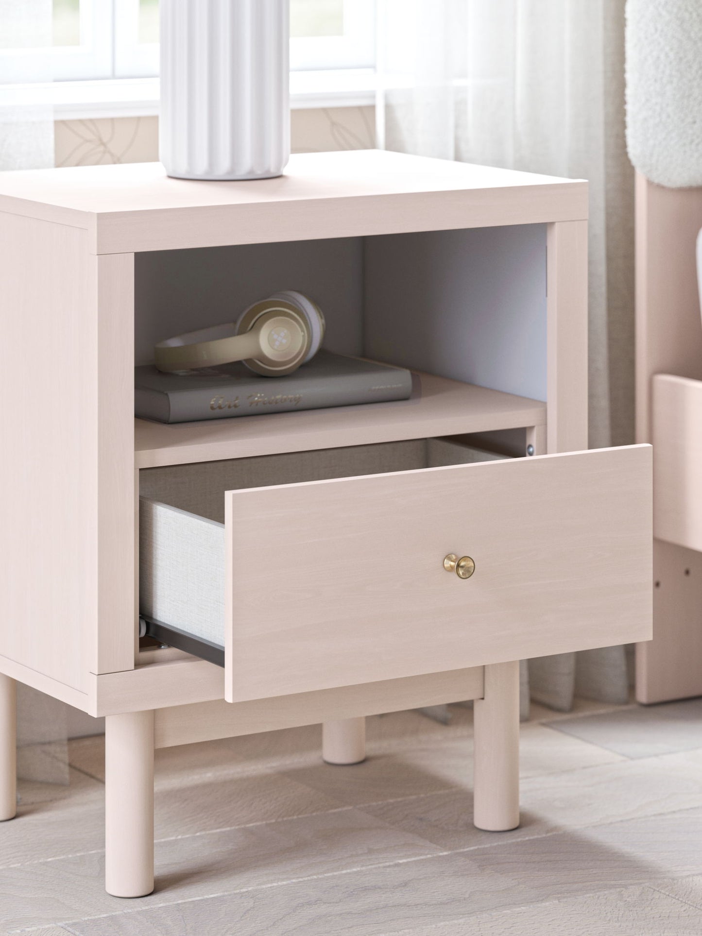 Wistenpine - One Drawer Night Stand - Blush