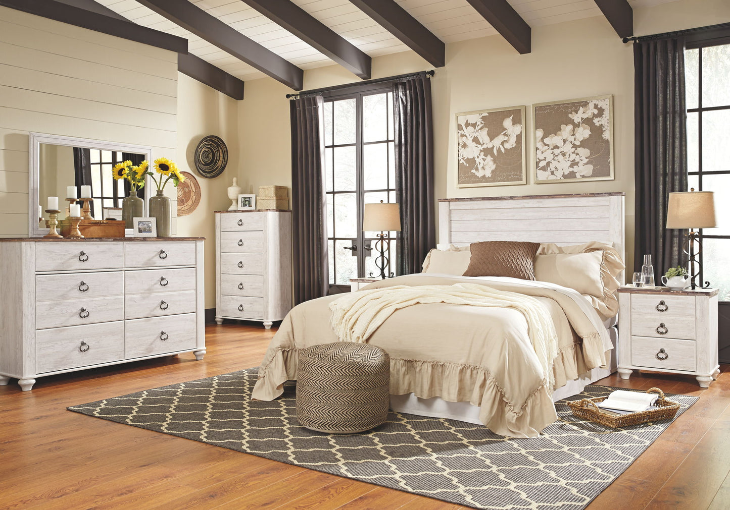 Willowton - Five Drawer Chest - Brown / Beige / White