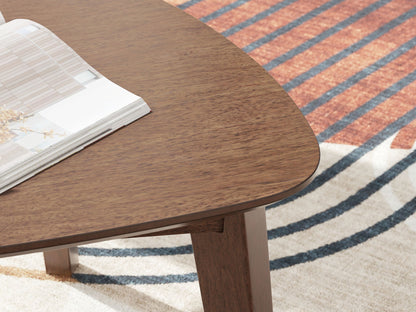 Lyncott - Occasional Wood Table Set (Set of 3) - Brown