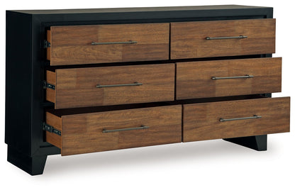 Kraeburn - Dresser - Brown / Black